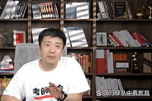 贝林厄姆：齐达内是最佳中场之一 最喜欢他欧冠决赛的进球